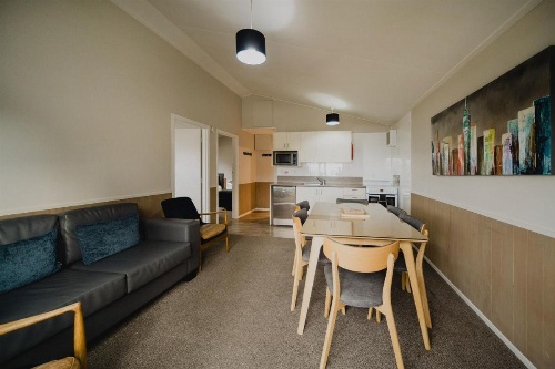 Lakes Edge Holiday Park image 19