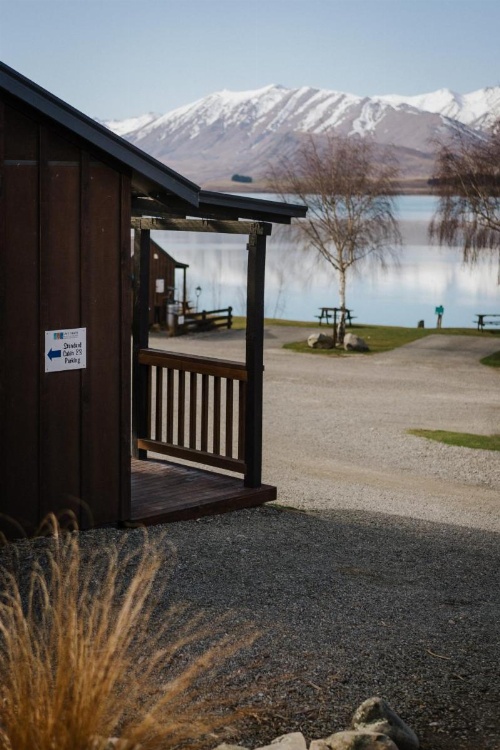Lakes Edge Holiday Park image 7